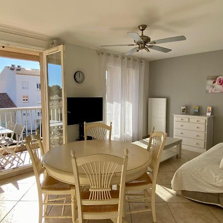 Les Locations Cinaureva "Les Iles D'Or" Apartment La Londe-les-Maures Exterior photo